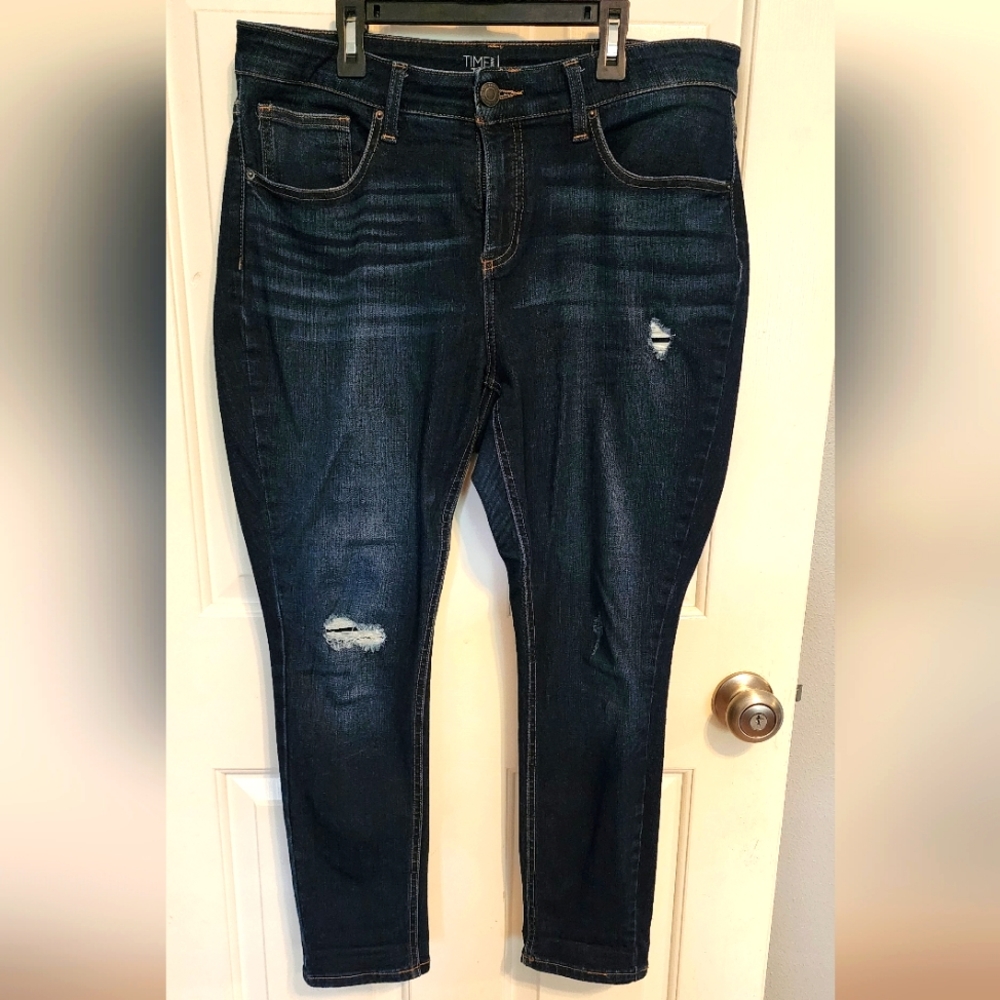 Time and tru size 16 petite skinny jeans